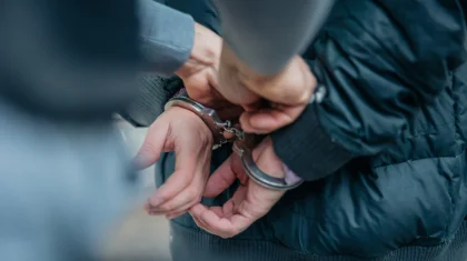 Подозреваемый в грабеже попытался сбежать от полицейских в Темиртау