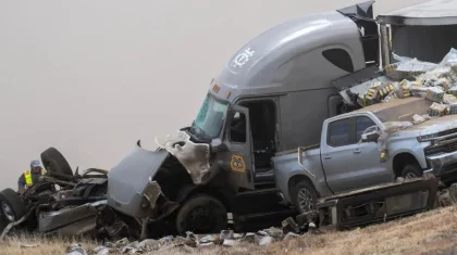 Больше 30 транспортных средств попали в массовое ДТП в США: погибли 4 человека