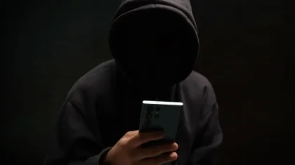 Мошенник через WhatsApp похитил миллионы у жителей Актау (ВИДЕО)