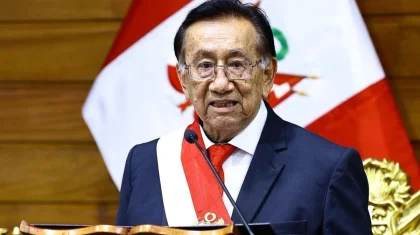 Временным президентом Перу стал 80-летний депутат с резонансными взглядами на детские браки