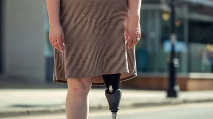 Сломался за два месяца: казахстанка получит 2 млн тенге за бесплатный протез ноги