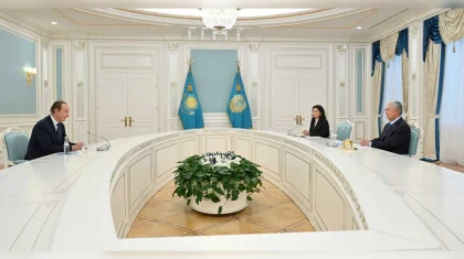 Токаев обсудил с Питером Фостером запуск прямых рейсов в США