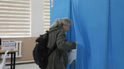 Центральная комиссия референдума представила бюллетень для голосования (ФОТО)