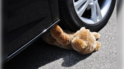 Водитель «Газели» насмерть сбил двухлетнюю девочку в Рудном