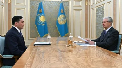 Токаев поручил внедрять ИИ и цифровые технологии в ТЭК Казахстана