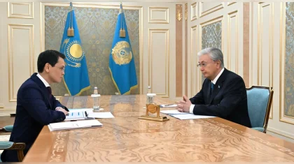 Токаеву доложили о прокладке подводной ВОЛС от Актау до Сумгаита