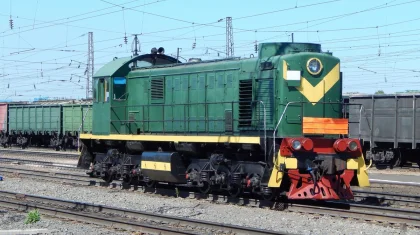 Два локомотива столкнулись на станции в Жамбылской области