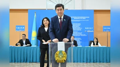 Ерлан Кошанов проголосовал на референдуме