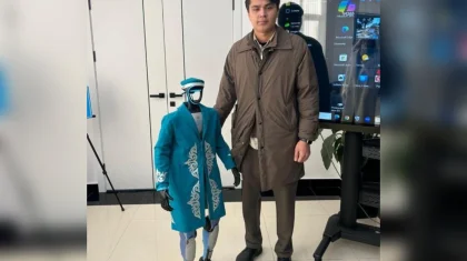 Референдум-2026: робот пришел на участок в Алматинской области