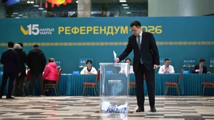 Айбек Дадебай проголосовал на референдуме по новой Конституции