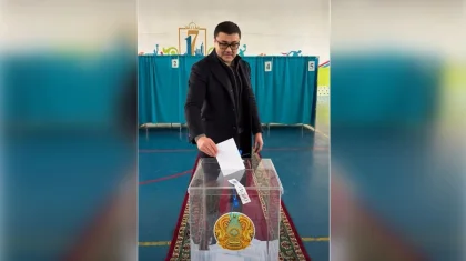 Бахтияр Макен проголосовал на республиканском референдуме по новой Конституции