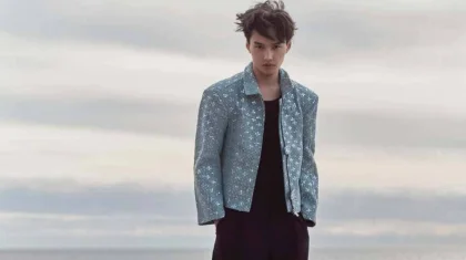 «Настоящие красавцы»: младший брат Димаша Кудайбергена очаровал поклонниц