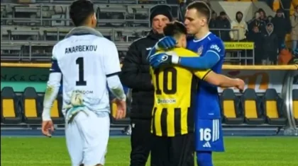 «Верните в «Кайрат»: Дастан Сатпаев и Заруцкий растрогали болельщиков (ВИДЕО)