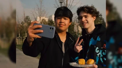 Михаил Шайдоров угостил алматинцев баурсаками (ВИДЕО)