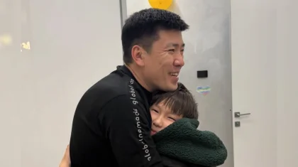 Осужденный по делу о финпирамиде блогер Мейржан Туребаев вышел на свободу