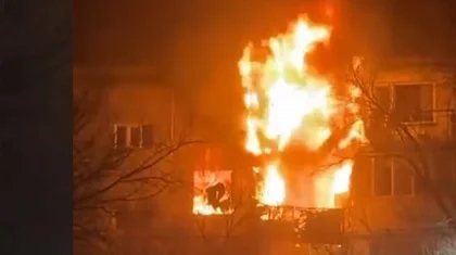 Пять полицейских и трое жильцов пострадали при взрыве газа в многоэтажке в Шахтинске