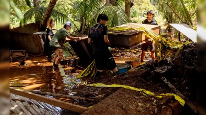 Наводнение на Гавайях оставило тысячи людей без света