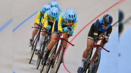 Юниоры Казахстана выиграли золото чемпионата Азии по велотреку