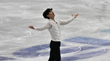 Диас Жиренбаев уверенно начал выступление на чемпионате мира по фигурному катанию