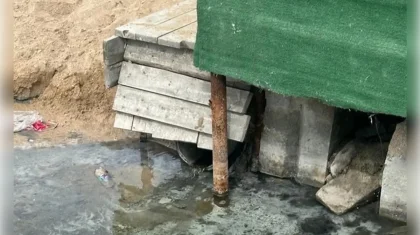 Слив неизвестной жидкости в Каспий обеспокоил жителей Актау