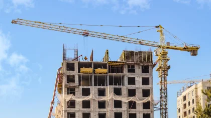 123 млн тенге ущерба: в Костанае осудили застройщика-мошенника