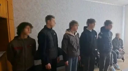 Подростки издевались и избивали пенсионера в его квартире в Темиртау: суд вынес приговор