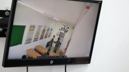 Камеры с искусственным интеллектом будут отслеживать настроение солдат в Казахстане