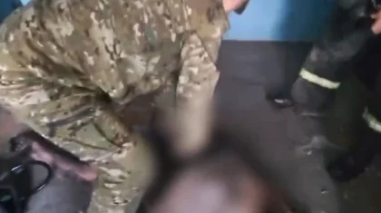 Откачали: 90-летнего пенсионера вынесли из горящей квартиры в Усть-Каменогорске (ВИДЕО)