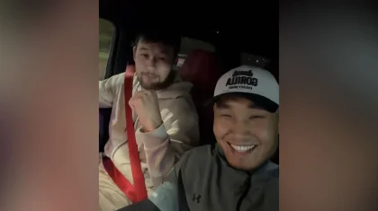 Шавкат Рахмонов прокатил чемпиона Паралимпиады-2026 на G-классе (ВИДЕО)