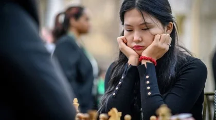 Бибисара Асаубаева одержала третью победу на турнире претенденток-2026