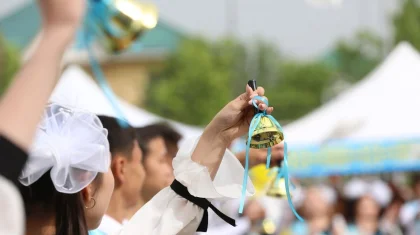 Школьные выпускные в Казахстане: в Минпросвещения предупредили родителей