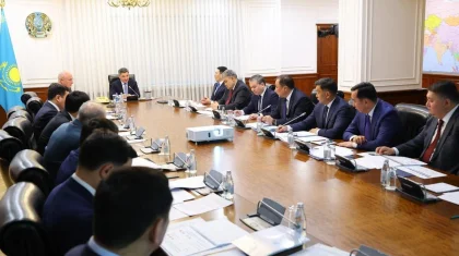 Бектенов раскритиковал КТЖ за медленную модернизацию вокзалов