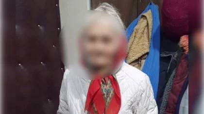 86-летняя пенсионерка провалилась в канаву с ледяной водой в СКО (ВИДЕО)