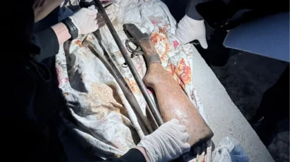 Тайник с ружьем нашли на кладбище в Атырауской области