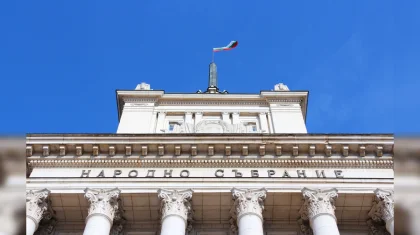 Досрочные парламентские выборы стартовали в Болгарии
