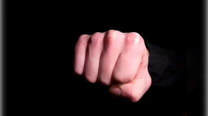 Потерял зрение после удара в клубе: трех мужчин осудили в Костанае