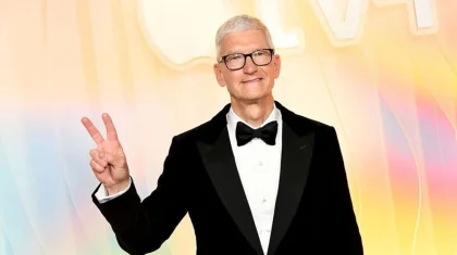 Тим Кук уходит с поста гендиректора Apple