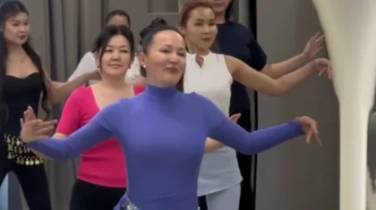 Камшат Жолдыбаева начала обучать девушек танцам после паузы в карьере (ВИДЕО)