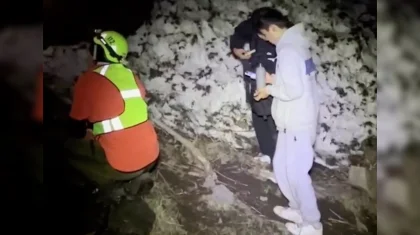 Трое подростков застряли ночью в горах Алматы