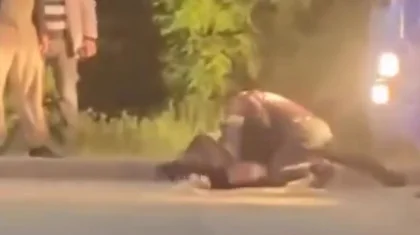 Водитель автобуса подрался с пассажиром в Карагандинской области (ВИДЕО)