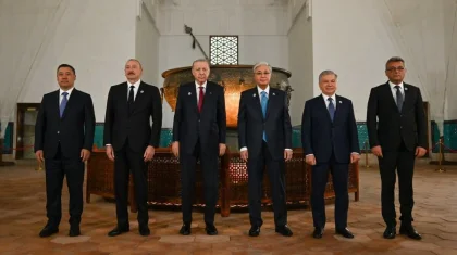 Главы Казахстана, Азербайджана, Кыргызстана, Турции и Узбекистана посетили мавзолей Ходжи Ахмеда Яссауи