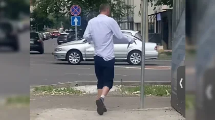Пьяный мужчина с ножом пугал людей на улице в Алматы