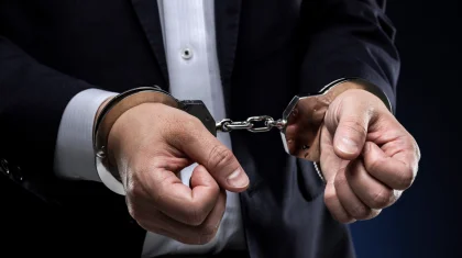 Главу судмедэкспертизы задержали с поличным в Талдыкоргане