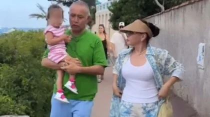 «Держат на руках свое счастье»: Баян Алагузова показала семейные кадры из Франции (ВИДЕО)