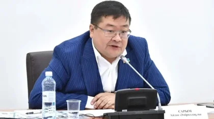 Для простого казахстанца важнее не размер ВВП, а цены в магазинах: депутат Сарым о росте экономики
