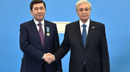 Президент Токаев выразил благодарность за работу Ерлану Кошанову и членам партии «AMANAT»