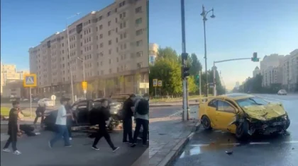 Четверо пострадавших: жесткое ДТП произошло на перекрестке в Астане (ВИДЕО)