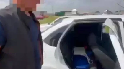 Авто с полицейским спецсигналом в свадебном кортеже задержали в Туркестанской области