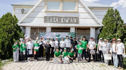 В Атырауской области прошла акция «Таза мекен» на берегу реки Кигаш