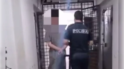 Вез наркотики курьерам-закладчикам: крупную партию синтетики изъяли в Акмолинской области